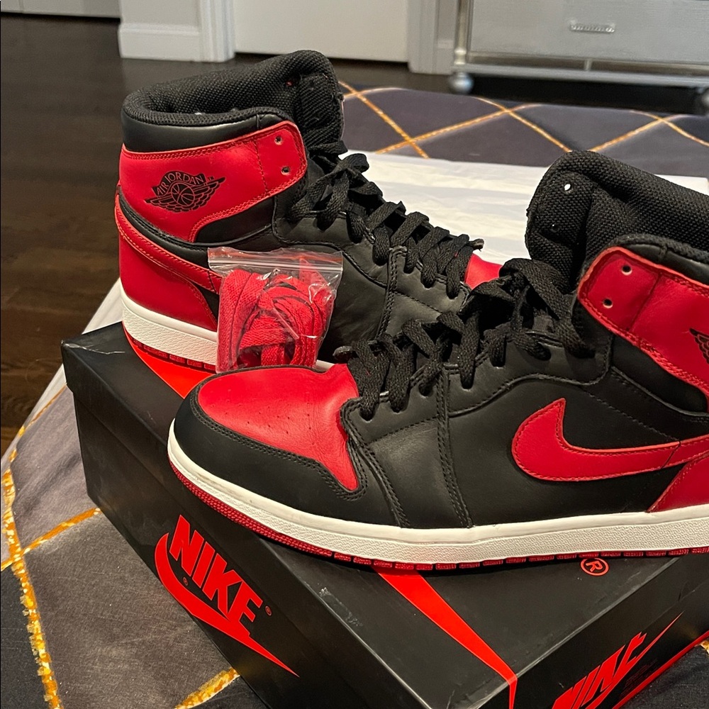 Nike Men's Black and Red High-Top Sneakers brand New - Picture 3 of 12